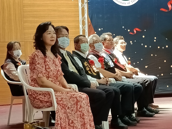 感謝參加畢業典禮的來賓